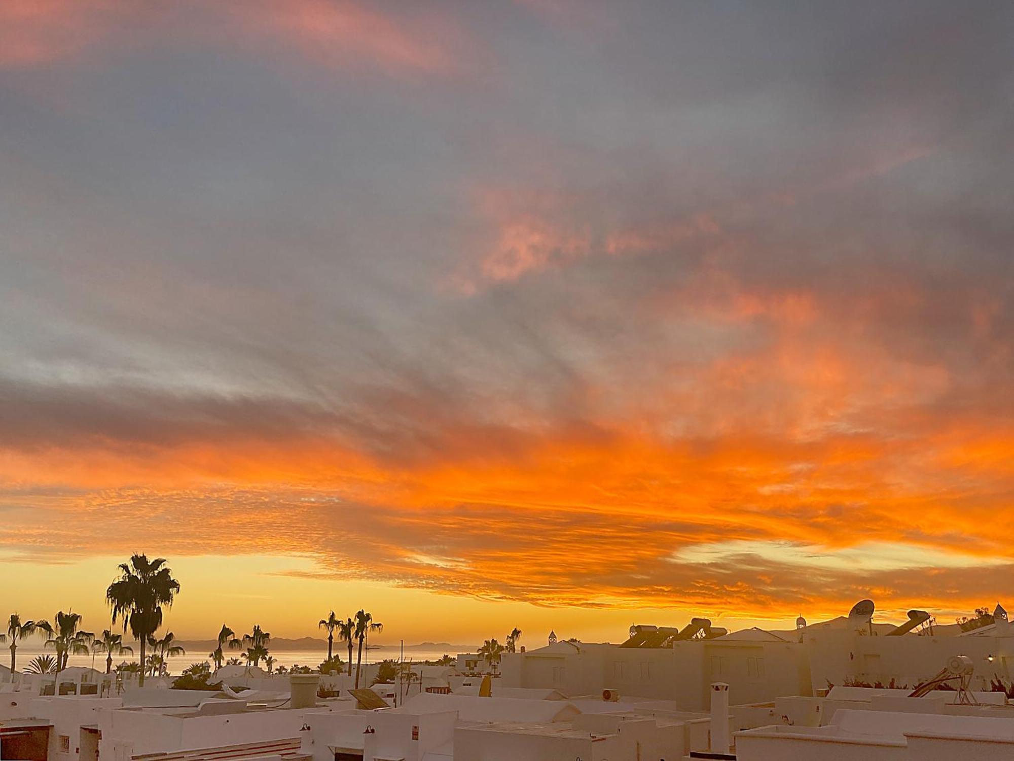 Casahost La Barraca Sunset Villa Puerto del Carmen  Exterior photo